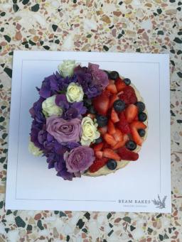 beambakes_cicekli_pastaları_floral_fruit_cake_1.JPG