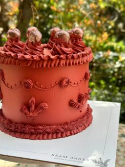 beambakes_klasik_pastalar_vintage_cherry_cake_2.JPG