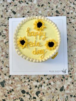 beambakes_cicekli_pastalar_sunflower_cake_1e.JPG