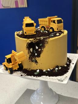 beambakes_cocuk_pastalari_lorry_cake_2.JPG