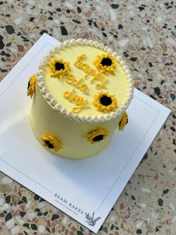 beambakes_cicekli_pastalar_sunflower_cake_2.JPG