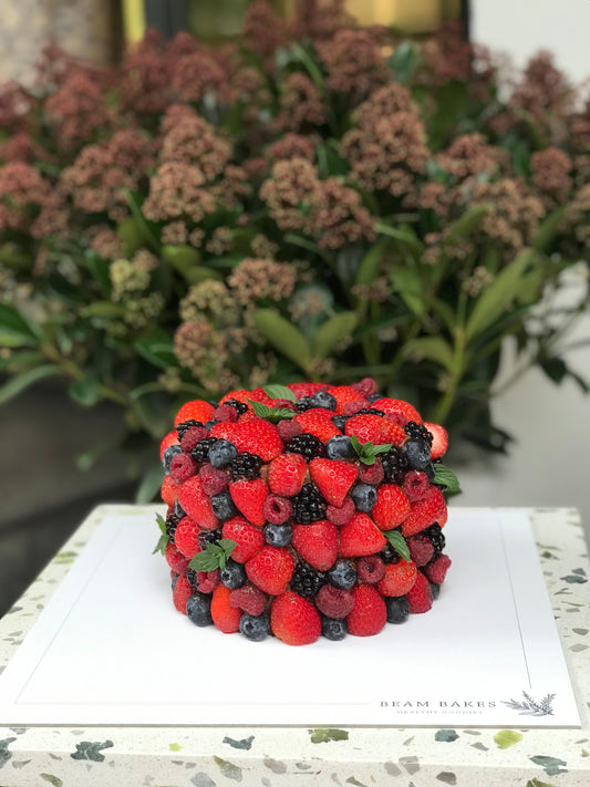 Round Very Berry Cake