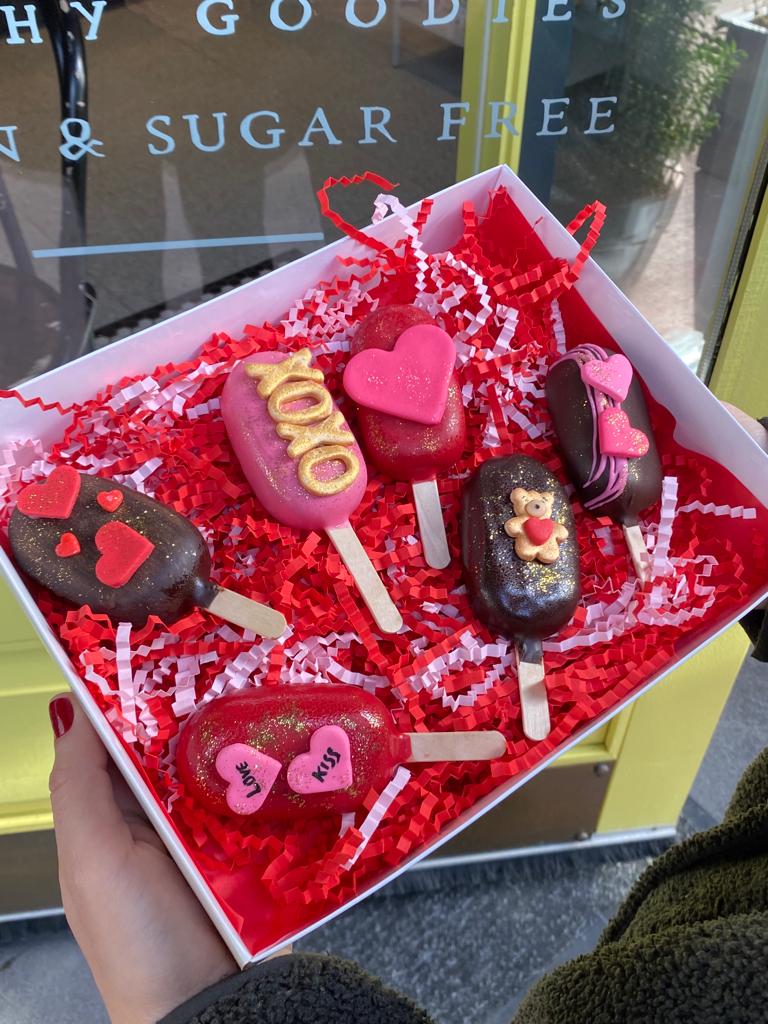 Valentine's Day Cakesicle Box